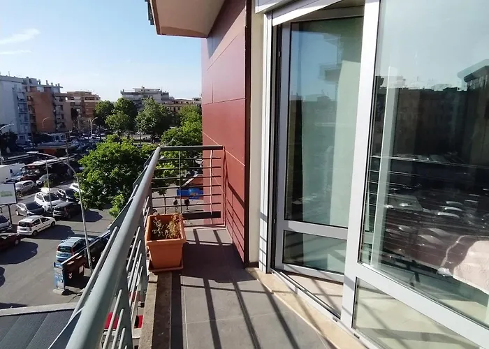 Appartamento vicino Metro C - Mirti